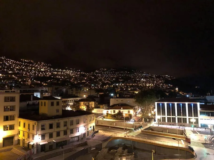 Super Central - Cork Funchal